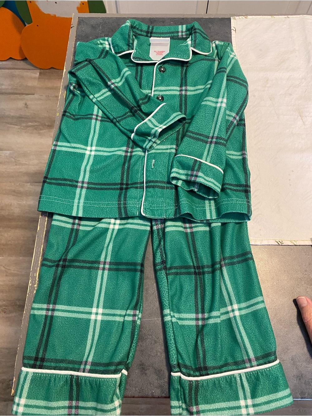 Wondershop Green Plaid Kids Pajama Set with White Trim